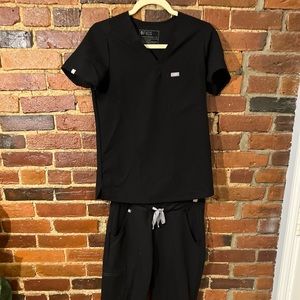 Black figs jogger set